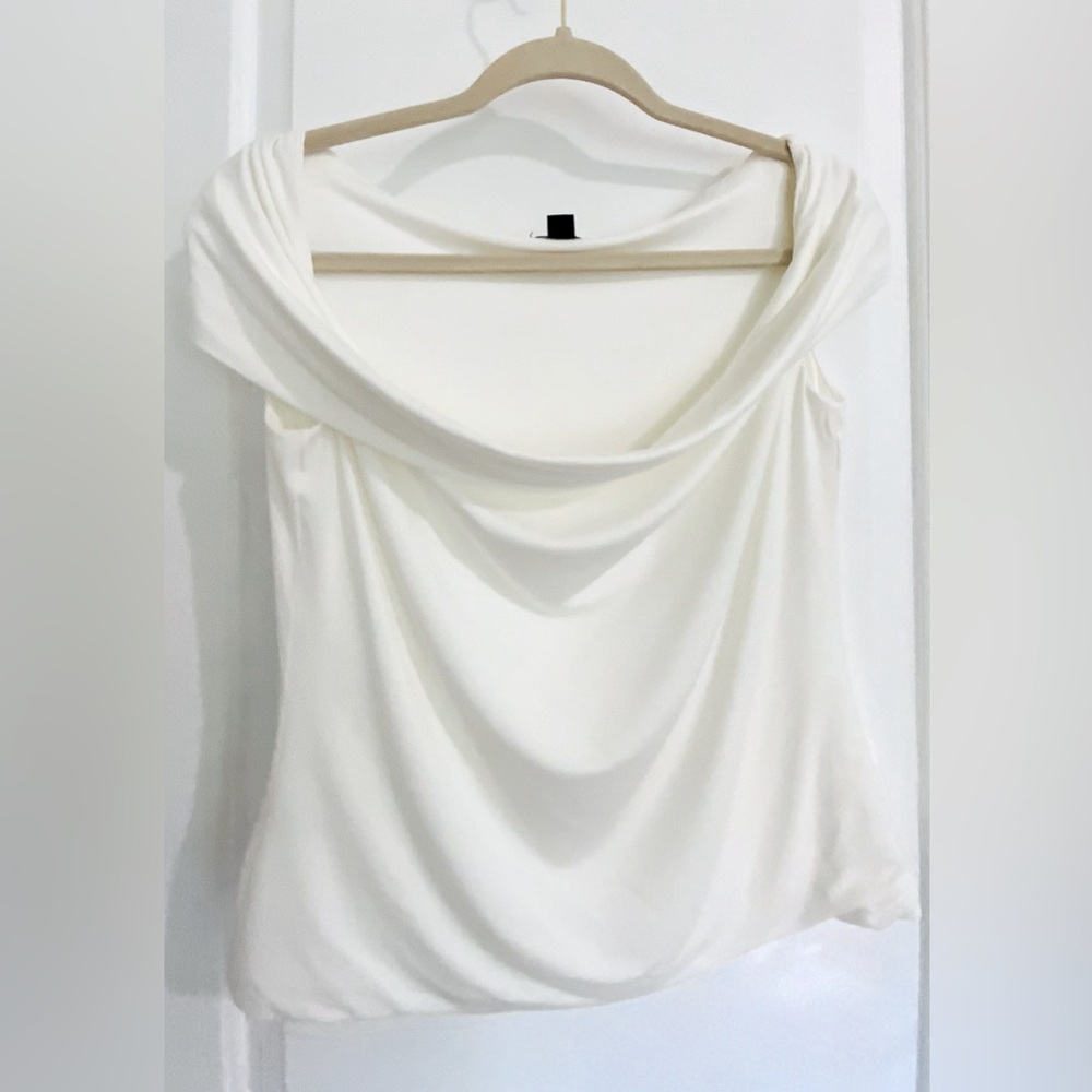 Ann Taylor Off-the-Shoulder White Top Size Medium